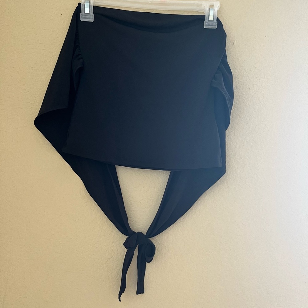 Chic Black Halter Top
